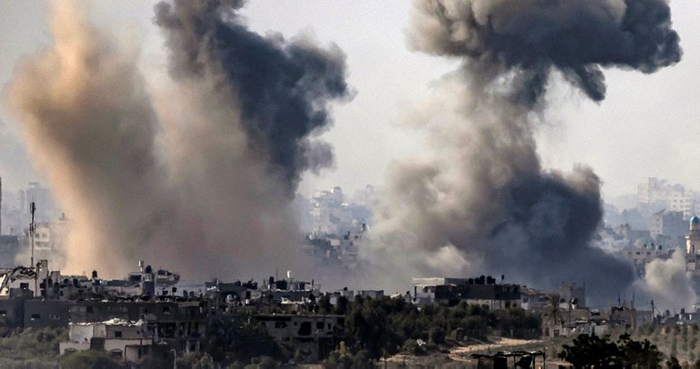 İsrail’in soykırımı sürüyor. Bu kez mülteci kampını vurdu: En az 100 ölü!