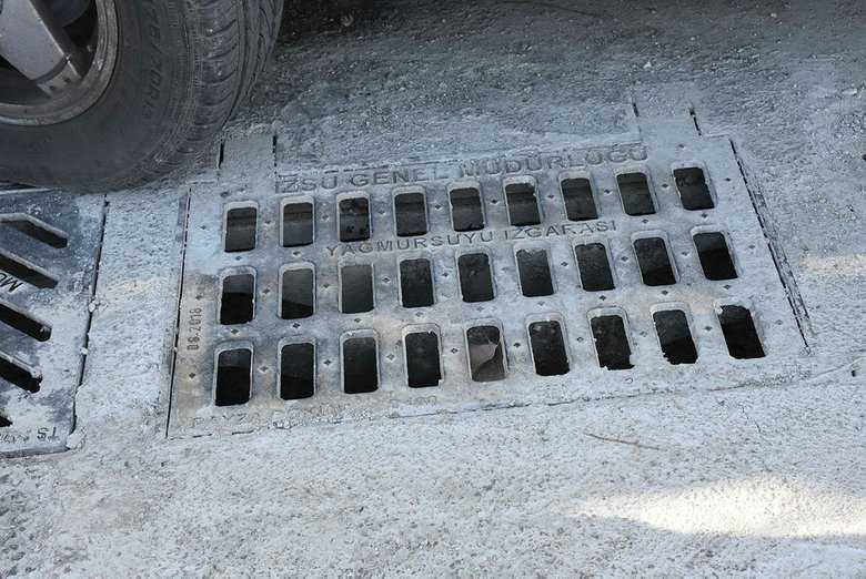 Bacağı mazgala sıkışan kadın o anları anlattı!