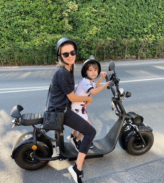 Ece Erken’in oğlu Eymen mesleğini şimdiden seçti
