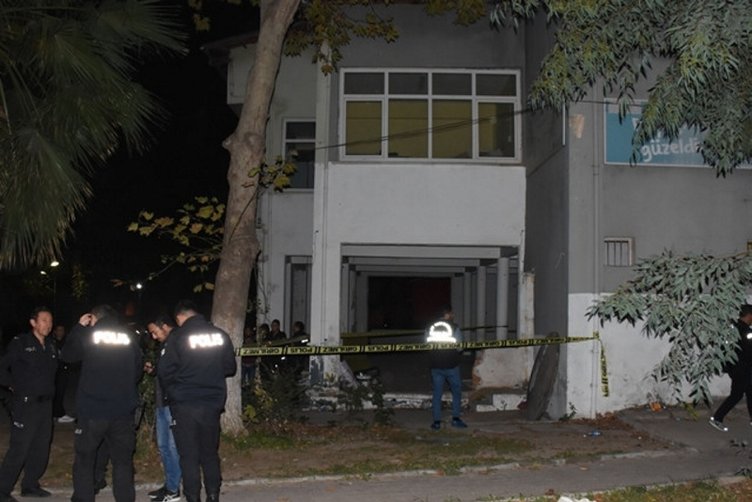 İzmir Bornova’da uyuşturucudan ölüm iddiası! Binadan kötü kokular gelince...