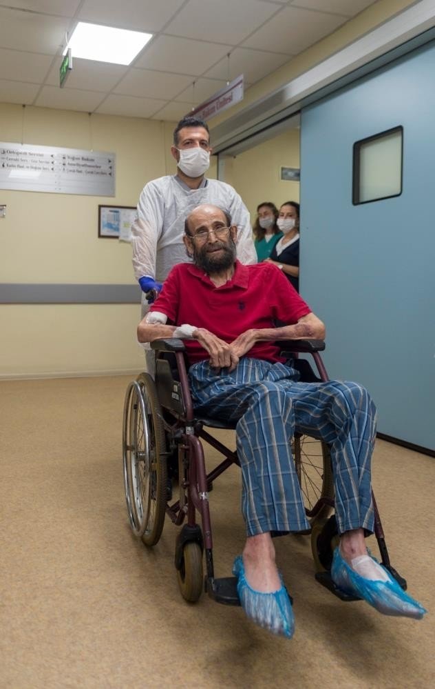 Bizimkiler’in Cemil’i vefat etti! Hayatını kaybeden Bizimkilerin Cemil’i Uğurtan Sayıner’in biyografisi