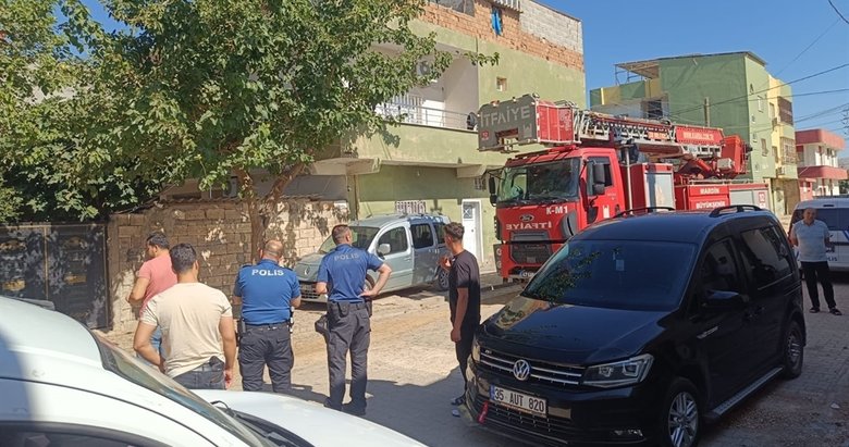 Eşi ve 2 çocuğunu rehin aldı