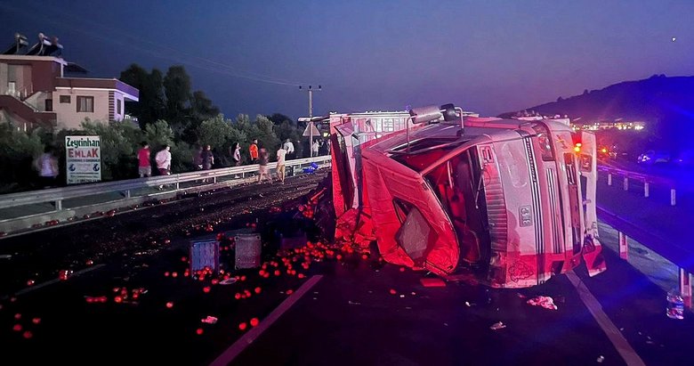Çanakkale’de freni patlayan kamyon ölüm saçtı