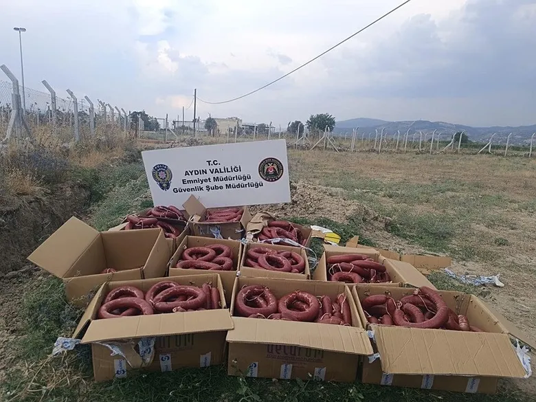 aydinda-sagligi-hice-sayanlara-agir-darbe-sofralara-girecekti-milyonluk-ceza-kesildi-tonlarca-urun-ele-geciril-1784563577384.jpeg