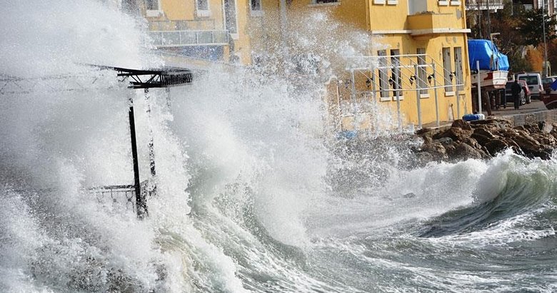 Kıyı Ege için sağanak uyarısı: Kuvvetli olacak!