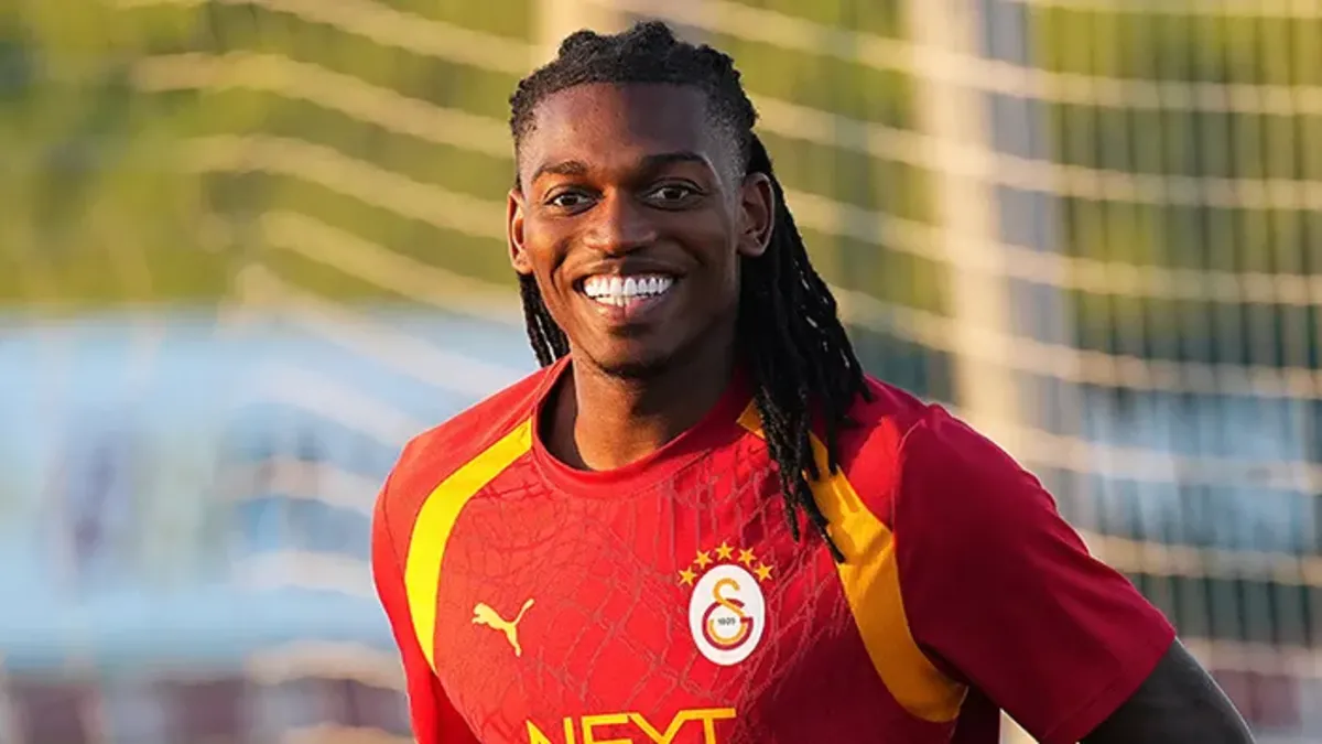 Rafael Leao antrenmanlara başladı