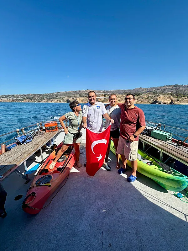 izmirli-tuna-tuncadan-okyanusta-tarihi-zafer-35-kilometreyi-kulac-kulac-gecti-1788423064984.png