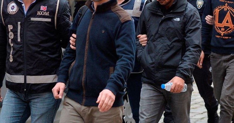 İzmir’de bir haftada, aranan 520 kişi yakalandı