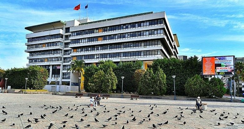 İzmir Büyükşehir Belediyesinin ana binası yıkılıyor! İhale tarihi belli oldu