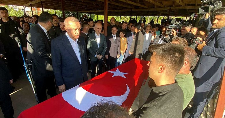 Başkan Erdoğan, madencilerin cenazesine katıldı