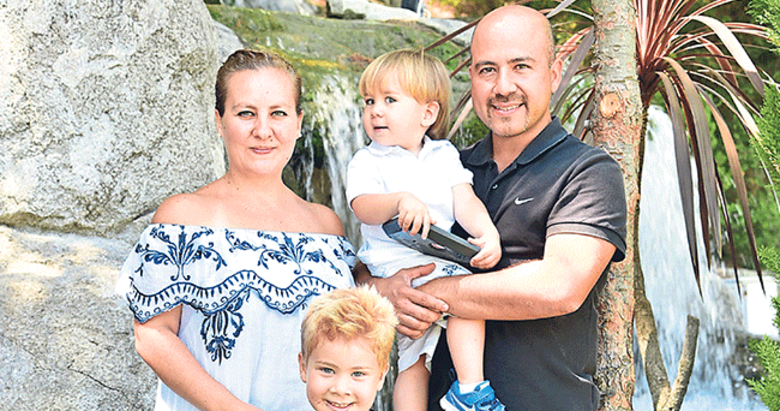 Minik Özsoylar yeni yaşlarını kutladı