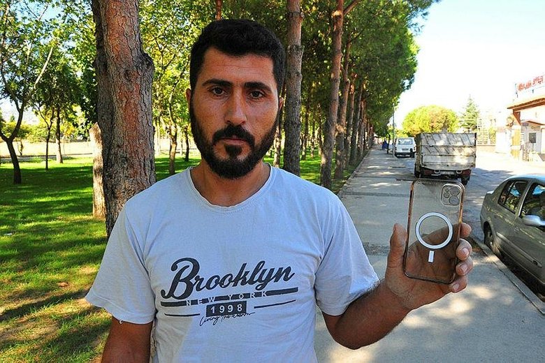 İnternetten cep telefonu sipariş etti! Kargo gelince hayatının şokunu yaşadı