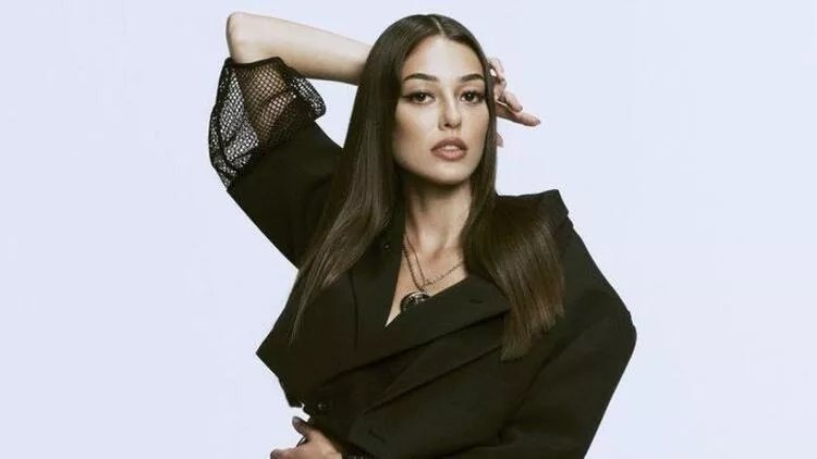 Dilan Çiçek Deniz yaptırdığı estetik yüzünden işinden mi oldu?