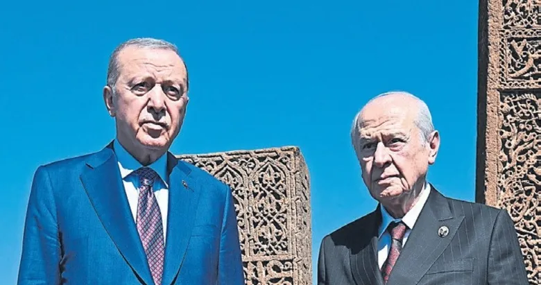 Malazgirt mazimizdir Anadolu namusumuz