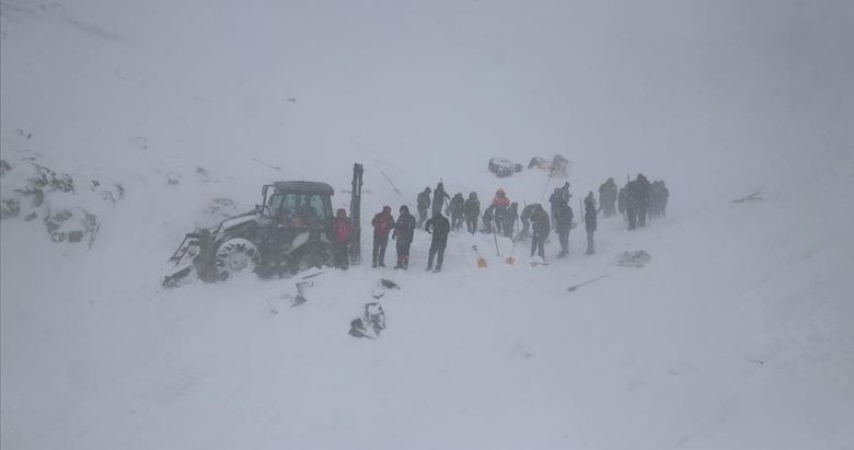 Van’daki ikinci çığ faciasında 33 kişi hayatını kaybetti