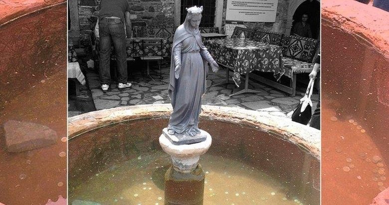 İzmir’de anıtlar müdürlüğü kilise havuza atılan paraları sordu