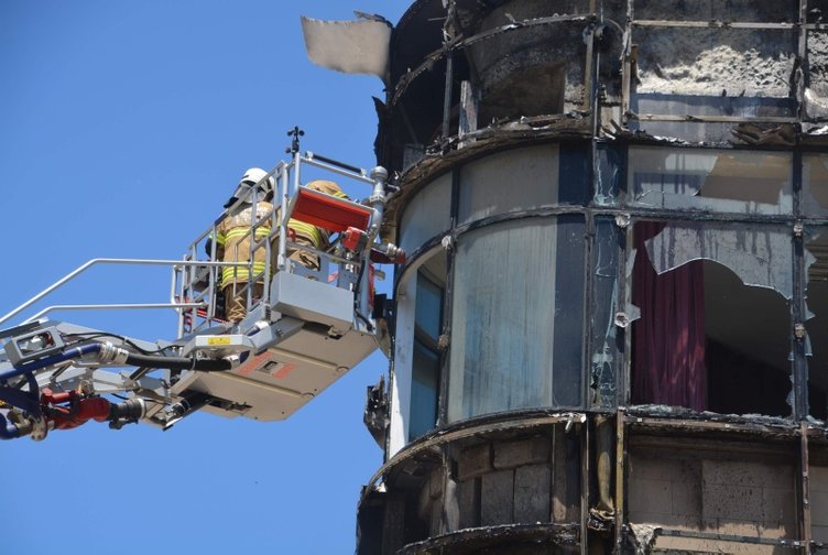 İzmir Aliağa’da lisede korkutan yangın