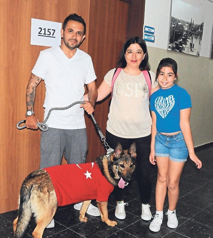 Sandık başından renkli ve ilginç seçim manzaraları