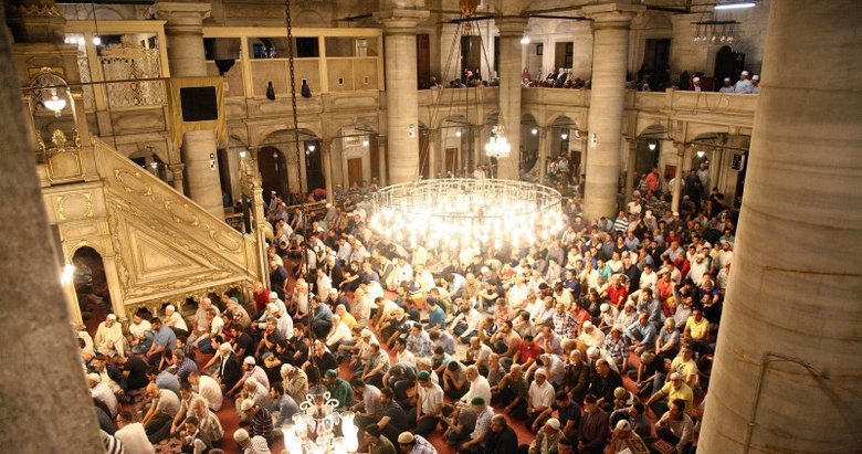 Şehitlerimiz için sabah namazında tüm camilerde dua edilecek