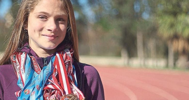 Daha 17 yaşında büyükleri solladı