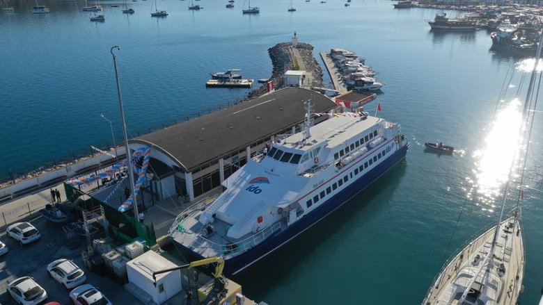 İzmir Seferihisar-Samos arası feribot seferleri başladı