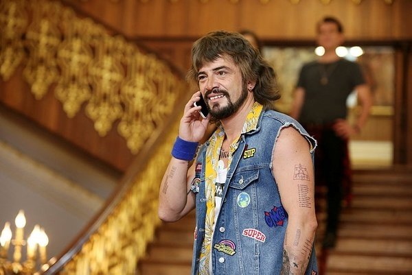 Baba Parası filmi seyirciyi şaşırtacak! Bu filmde şifreyi bulan 1 milyarı kapar