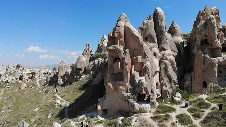 kapadokyayi-sarsan-facia-yikilan-peribacasinin-onceki-hali-dikkat-cekti-1793342395182.png