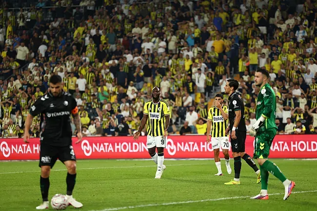 canli-fenerbahce-tumosan-konyaspor-kadikoyde-kazana-fenerbahce-1787433012380.png