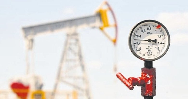 Petrol fiyatları talep endişeleriyle geriliyor