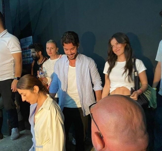 Pınar Deniz ile Kaan Yıldırım aşklarını ilan etti