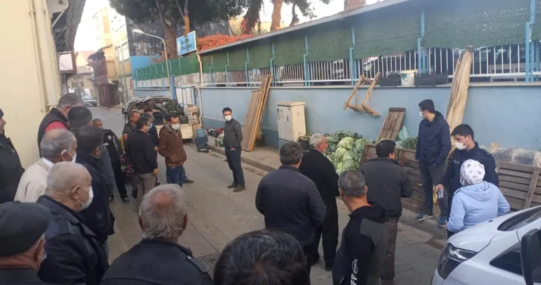 İzmir’de korkunç olay! Yanında çalışan işçi tarafından darp edilen pazarcı...