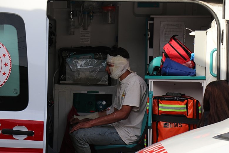 Denizli’de oto gaz servis istasyonunda parlama! 8 kişi yaralandı