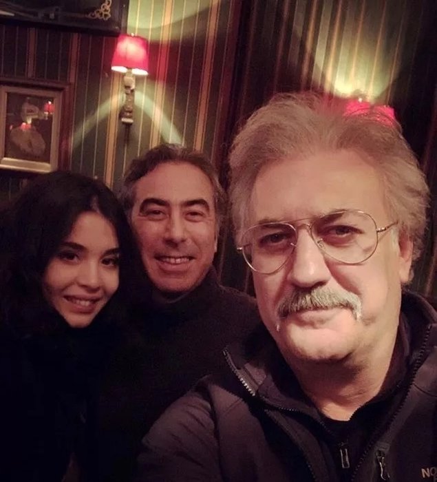 Ünlü oyuncu Tamer Karadağlı piyanist sevgilisi Iraz Yıldız’dan ayrıldı