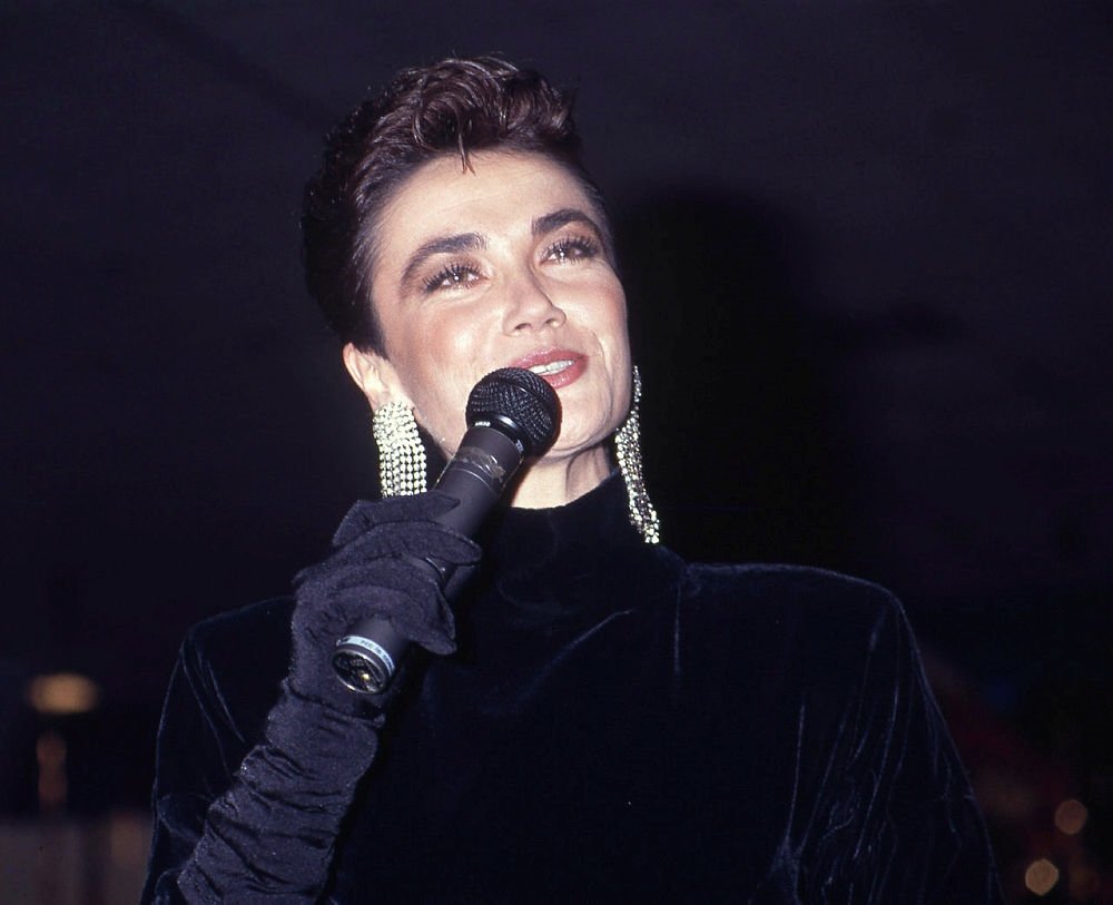 sahneye cikmayan ilk assolist nalan altinors sarmasik haberleri