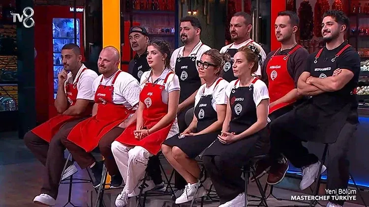 4-eylul-mastercheftte-eleme-adayi-kim-oldu-masterchefte-dokunulmazligi-hangi-takim-kazandi-1788558826231.png