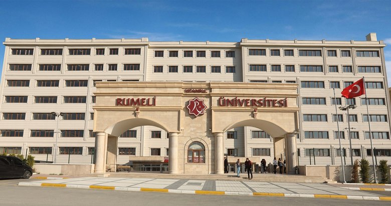 İstanbul Rumeli Üniversitesi Öğretim Üyeleri alıyor