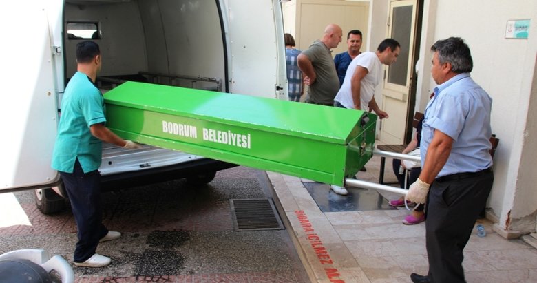 Çöp kamyonunun çarptığı ’ünlülerin mimarı’ öldü