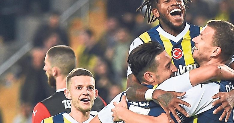 Fenerbahçe zirvede turladı