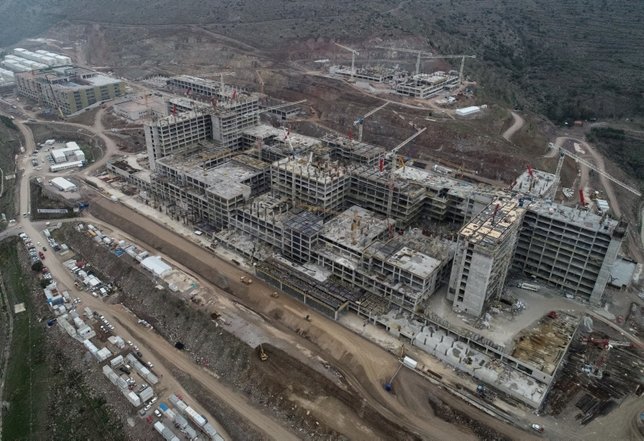 İzmir'de sağlık üssü yükseliyor
