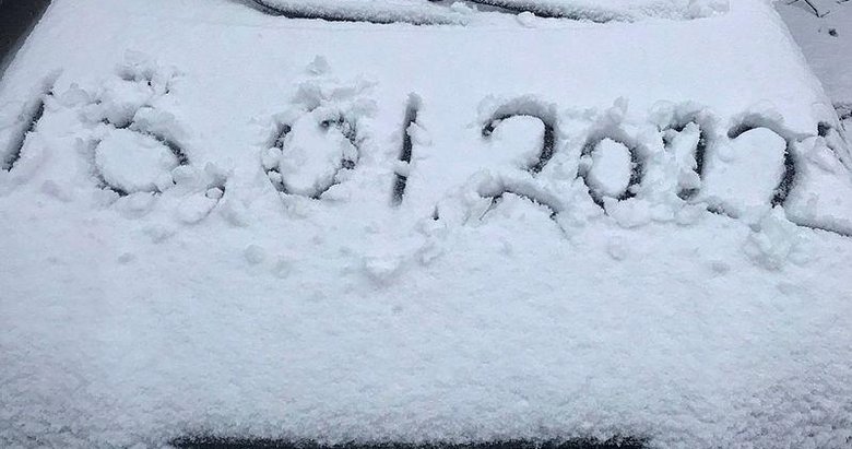 İzmir’in yüksek ilçelerine kar! Bazı köylerde okullar tatil edildi