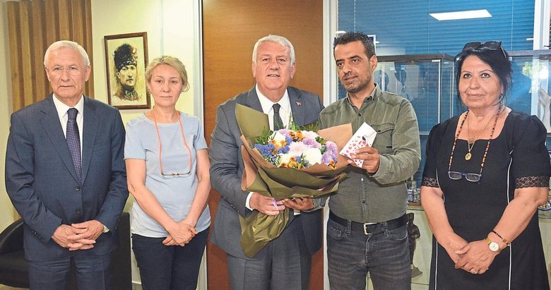 Örnek şoföre esnaf ödülü