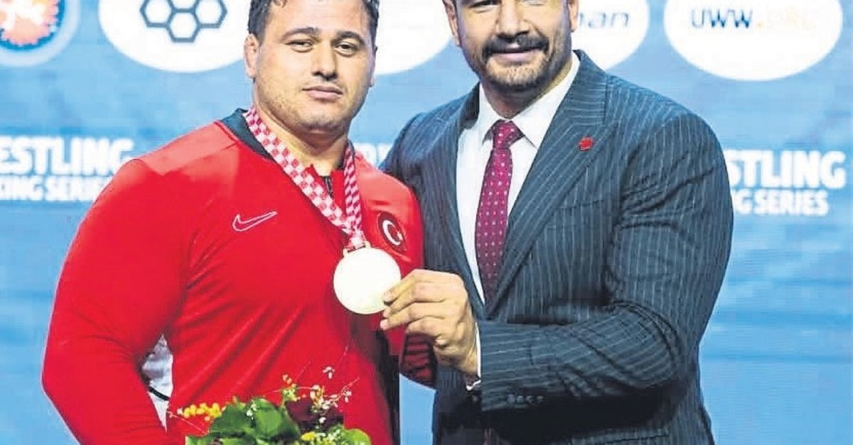 Rıza Kayaalp’ten Zagreb’de altın