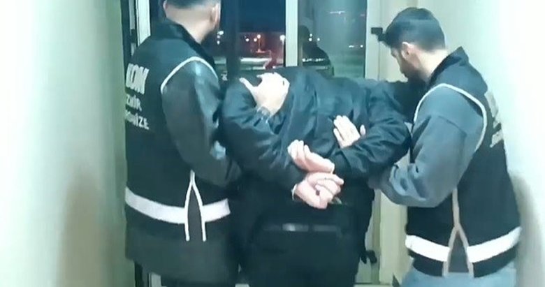 İzmir’de FETÖ operasyonu: Gözaltılar var