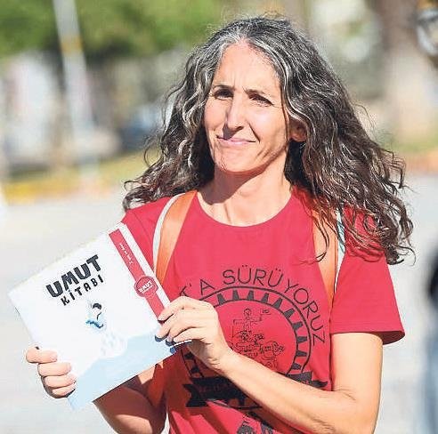 Depremzedelere anne şefkati