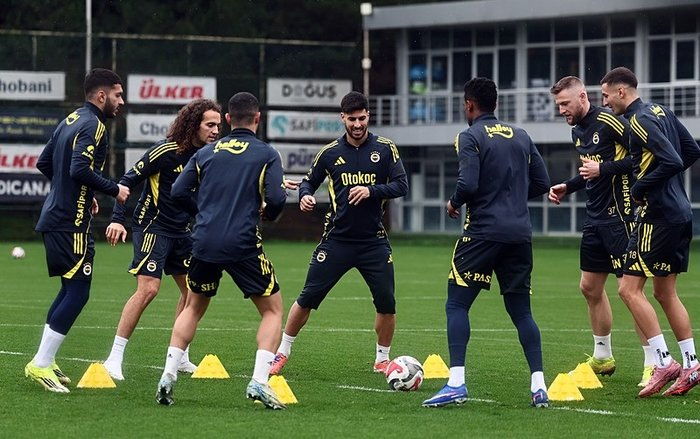 Süper Lig’de kritk randevu! Trabzonspor - Fenerbahçe maçı saat kaçta? İşte muhtemel 11’ler