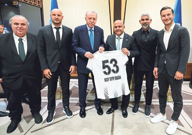 Başkan Erdoğan ligin yenilerini Külliye’de kabul etti
