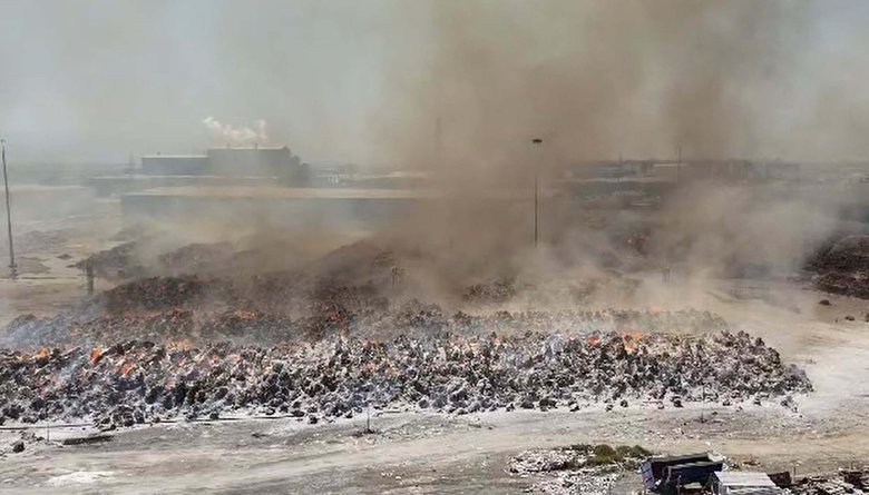 3 gündür yanıyor! Kağıt fabrikasında alevlerle mücadele sürüyor