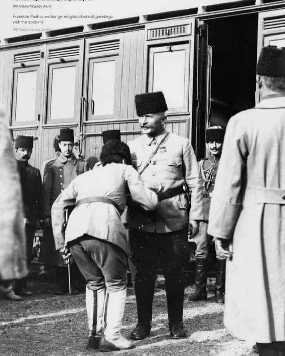 col-kaplani-fahrettin-pasa-kimdir-medineyi-acliga-ragmen-teslim-etmeyen-efsane-pasa-1785945855571.png