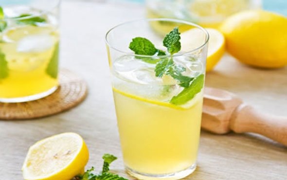 Düzenli olarak limonlu su içmenin hiç bilmediğiniz faydaları