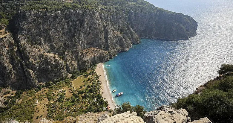 Kelebekler Vadisi’ne cam teras çağrısı